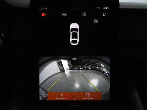 Used 2022 Polestar Polestar 2 w/ Pilot Package w/ Performance Package image 24