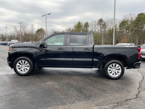 Used 2022 Chevrolet Silverado 1500 Custom image 3