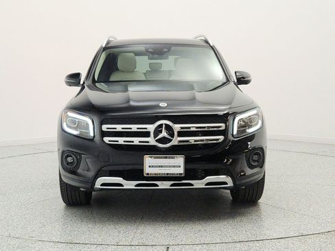 Used 2023 Mercedes-Benz GLB 250 image 2