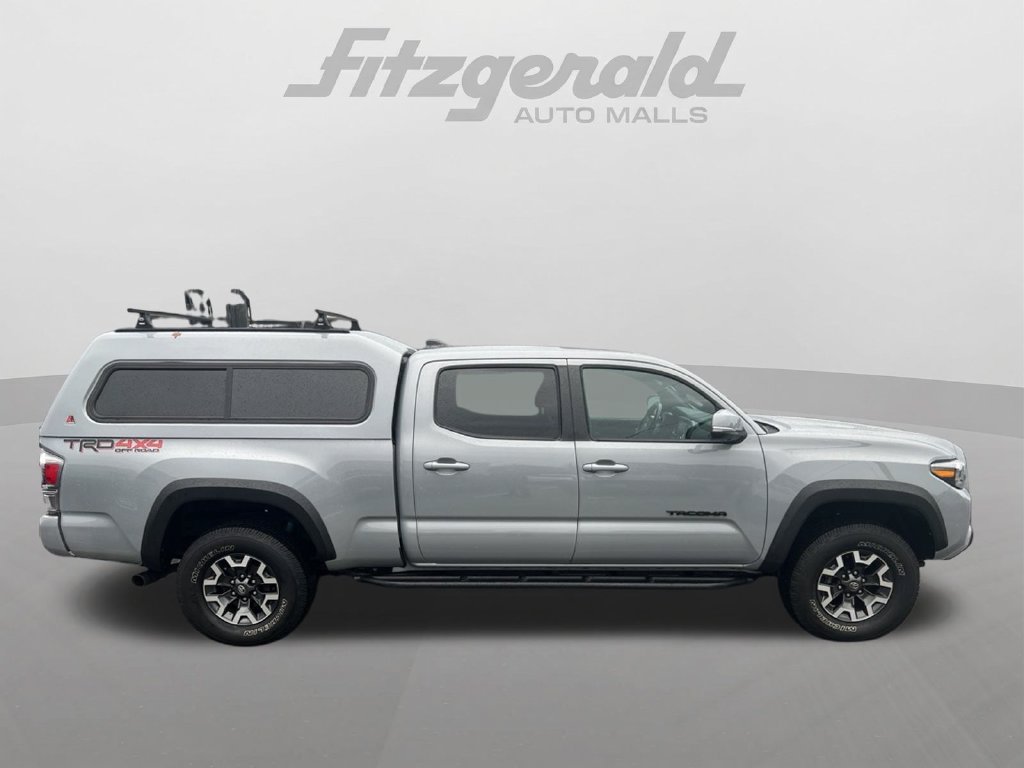 Used 2021 Toyota Tacoma TRD Off-Road w/ TRD Premium Off Road Package AWD/4WD image 2