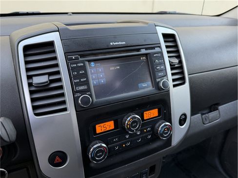 Used 2017 Nissan Frontier PRO-4X w/ Pro-4x Luxury Package AWD/4WD image 19