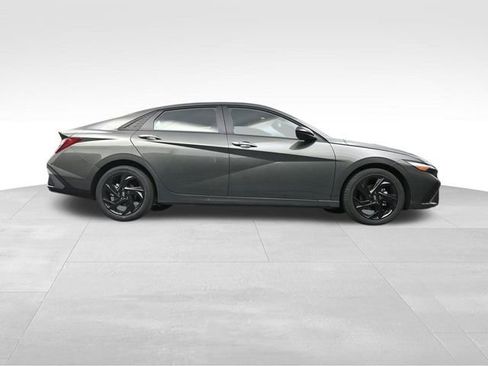 New 2026 Hyundai Elantra Sport image 36