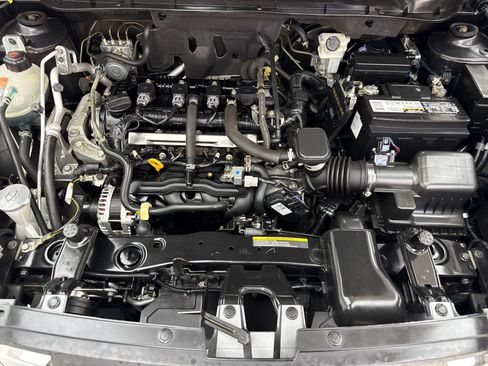 Used 2018 Nissan Kicks S FWD image 52