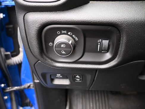 Used 2023 RAM 1500 Big Horn AWD/4WD image 17