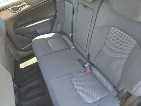 New 2026 Kia Sportage LX FWD image 18