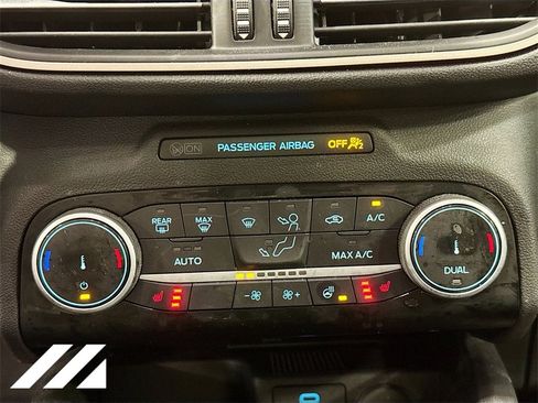 Used 2022 Ford Escape SEL w/ Technology Package image 18