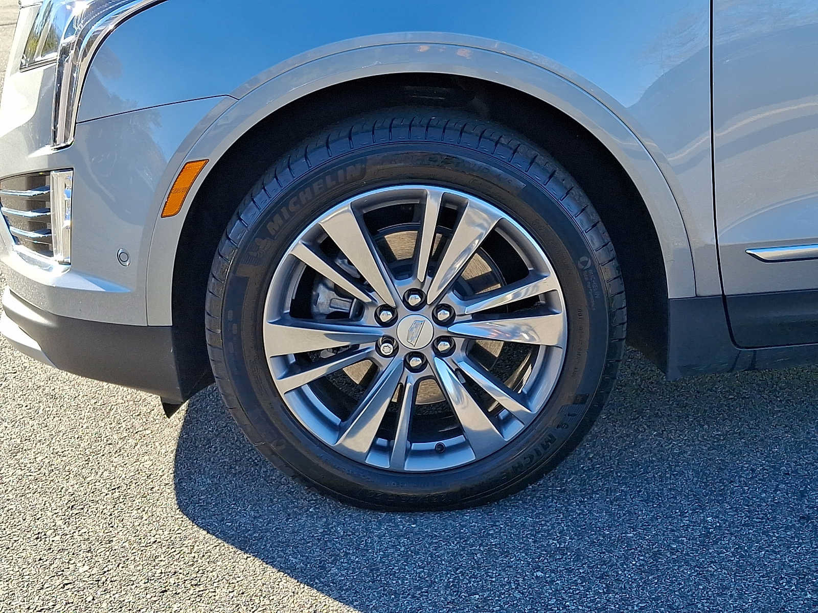 Used 2026 Cadillac XT5 Premium Luxury w/ Driver Assist Package AWD/4WD image 8
