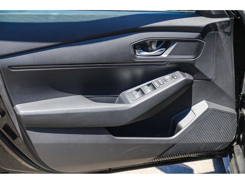 Used 2025 Honda Accord LX image 18