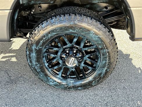 Used 2022 Ford F250 XLT w/ Black Appearance Package image 24