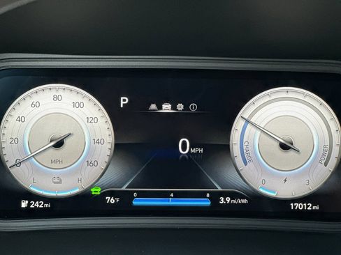 Used 2023 Hyundai Kona SE w/ Cargo Package image 26