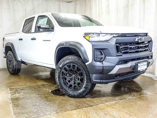 New 2026 Chevrolet Colorado Trail Boss AWD/4WD image 2