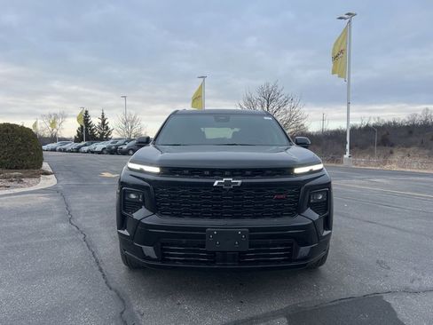 Used 2025 Chevrolet Traverse RS w/ LPO, Floor Liner Package image 2