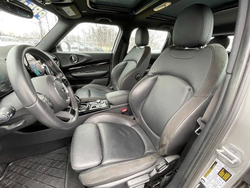 Used 2024 MINI Cooper Clubman S w/ Signature Upholstery Package image 23