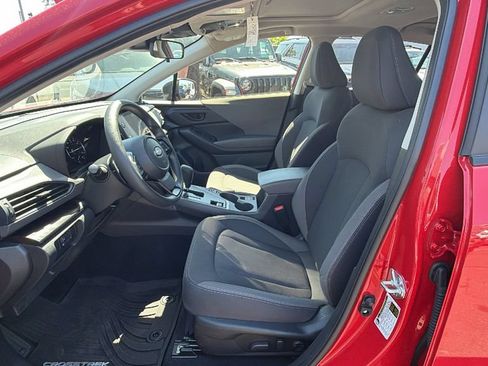 Used 2025 Subaru Crosstrek 2.5i Premium AWD/4WD image 32