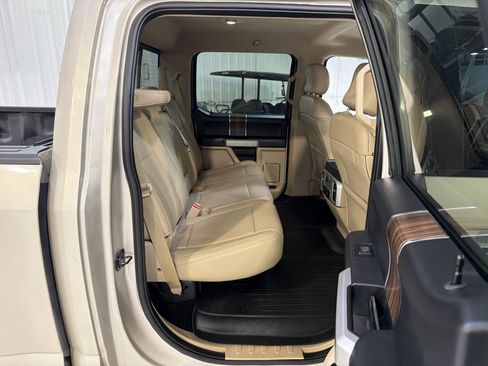 Used 2017 Ford F150 Lariat image 12