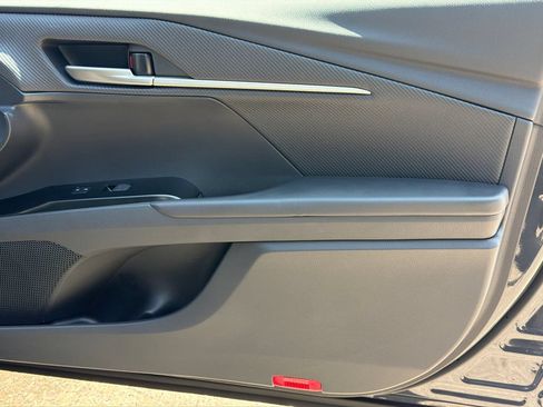 New 2026 Toyota Camry Hybrid FWD image 12