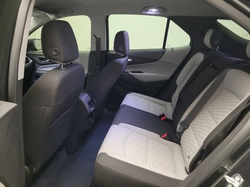 Used 2020 Chevrolet Equinox LS FWD image 18