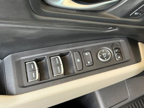 Certified 2025 Honda Accord EX-L image 13