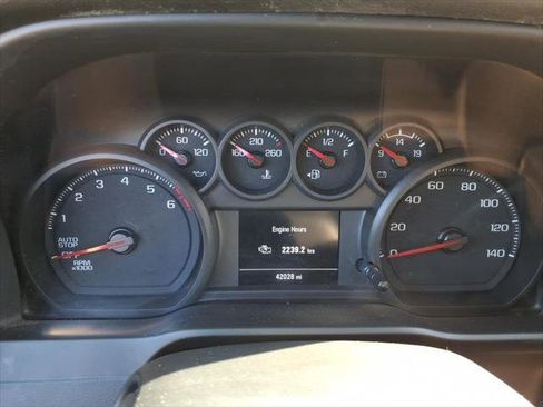 Used 2020 Chevrolet Silverado 1500 Custom w/ Custom Value Package AWD/4WD image 22