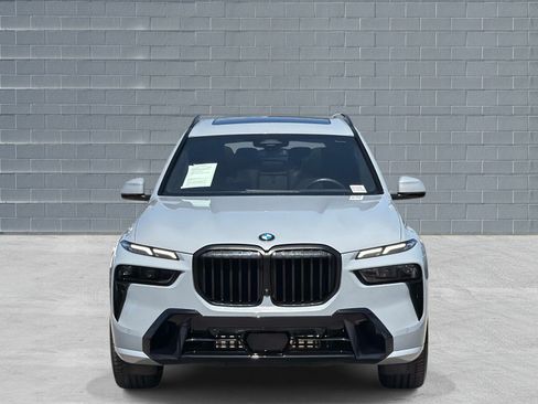 Certified 2026 BMW X7 xDrive40i w/ M Sport Package AWD/4WD image 2