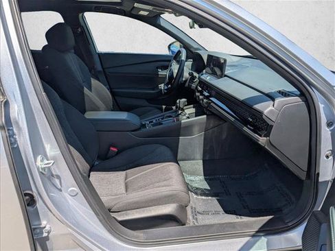 Used 2025 Honda Accord Sport image 20