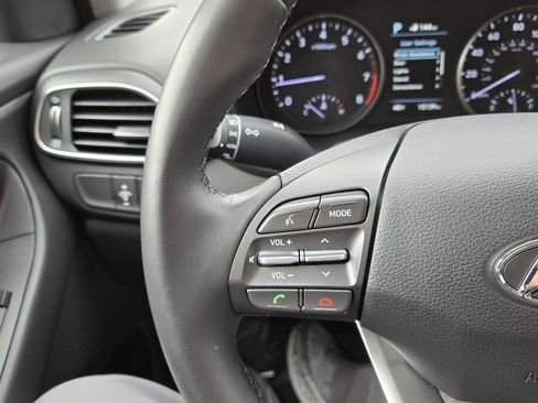 Used 2020 Hyundai Elantra GT w/ Style Package 02 image 28