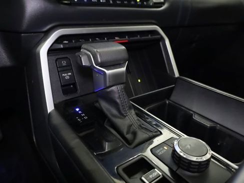 Used 2023 Toyota Sequoia Platinum image 26