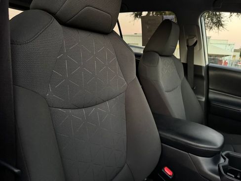 Used 2024 Toyota RAV4 XLE image 32