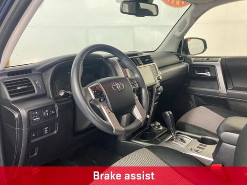 Used 2020 Toyota 4Runner SR5 AWD/4WD image 11