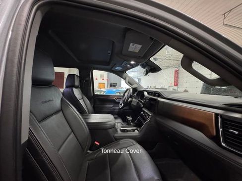 Used 2023 GMC Sierra 1500 Denali w/ Denali Reserve Package image 8