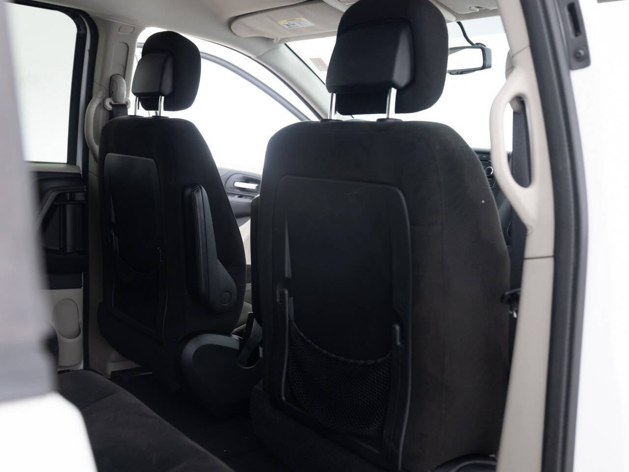 Used 2016 Dodge Grand Caravan SE w/ Quick Order Package 29E SE FWD image 30