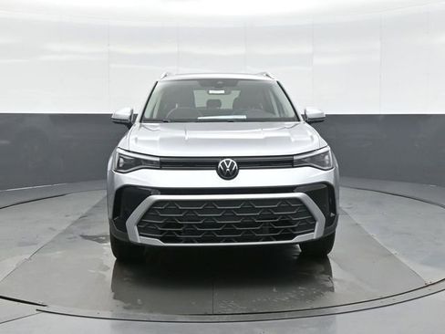 New 2026 Volkswagen Taos SE AWD/4WD image 2