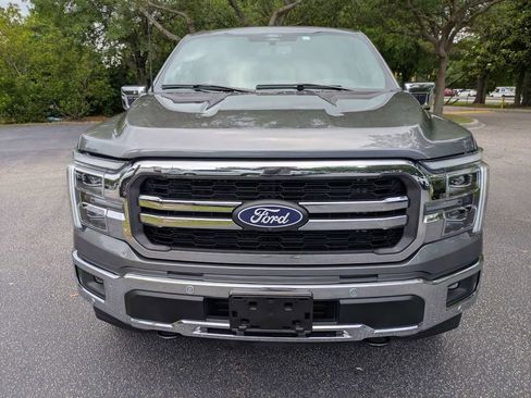 Used 2025 Ford F150 Lariat w/ Equipment Group 501A Mid AWD/4WD image 9