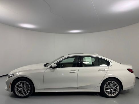 Certified 2025 BMW 330i xDrive Sedan w/ Convenience Package AWD/4WD image 5