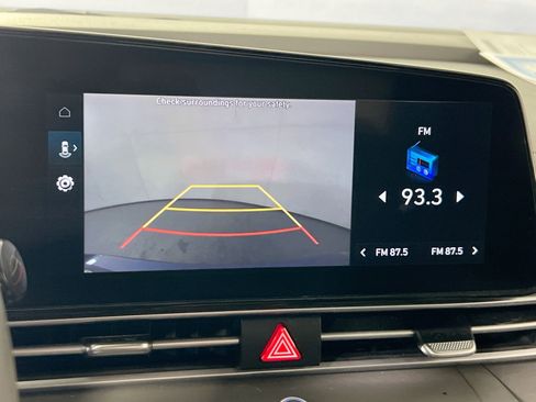 Used 2023 Hyundai Elantra SEL w/ Convenience Package image 14