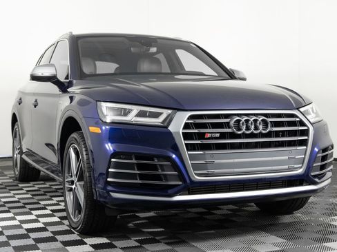 Used 2018 Audi SQ5 Premium Plus w/ Navigation Package image 9
