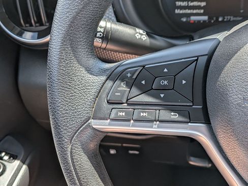Used 2021 Nissan Kicks SV FWD image 19