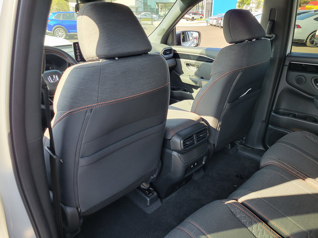 New 2026 Honda Pilot Sport image 12