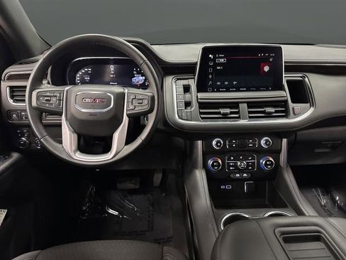 Used 2024 GMC Yukon XL SLE image 5