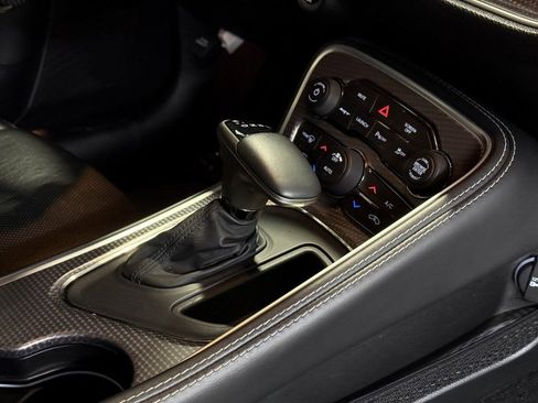 Used 2019 Dodge Challenger SRT Hellcat Redeye image 13