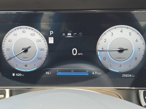 Used 2025 Hyundai Elantra SEL FWD image 25