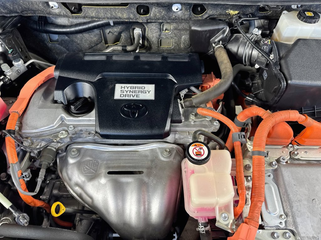 Used 2018 Toyota RAV4 XLE w/ Carpet Mat Package AWD/4WD image 38