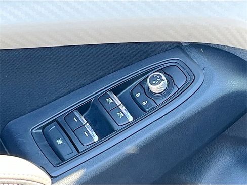 Used 2020 Subaru Ascent Premium w/ Convenience Package image 17