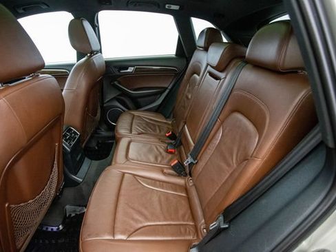 Used 2017 Audi Q5 2.0T Premium Plus image 24