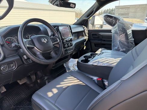 New 2026 RAM 3500 Tradesman w/ Chrome Appearance Group A AWD/4WD image 10