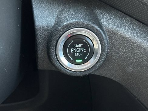 Used 2021 Chevrolet TrailBlazer LT w/ Convenience Package FWD image 28