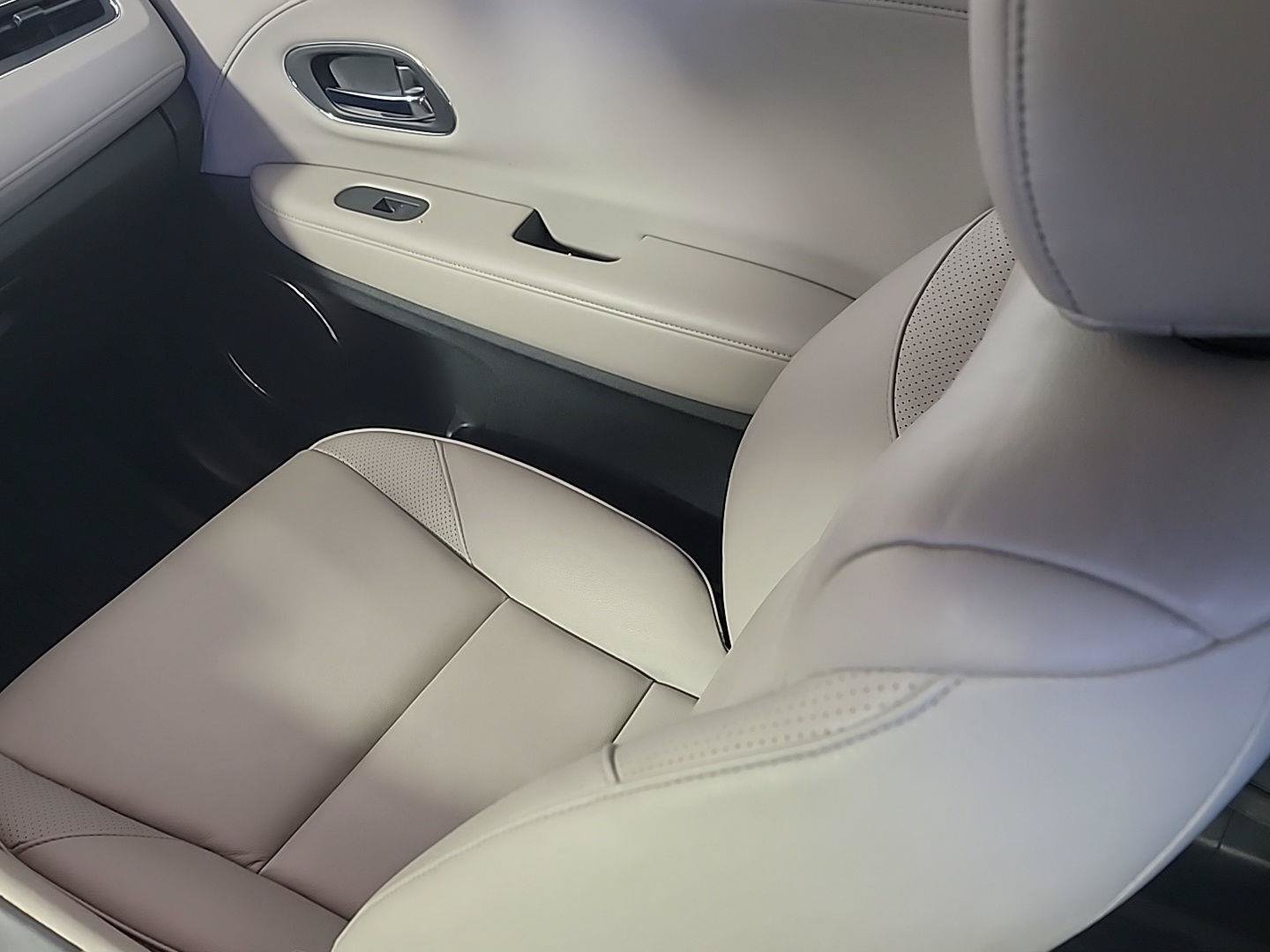 Certified 2017 Honda HR-V EX-L image 21