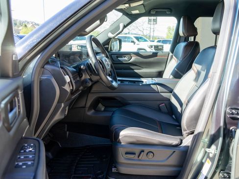Used 2026 Nissan Armada SL w/ Captain's Chari Seat Package AWD/4WD image 12