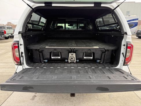 Used 2018 GMC Sierra 1500 SLT image 27