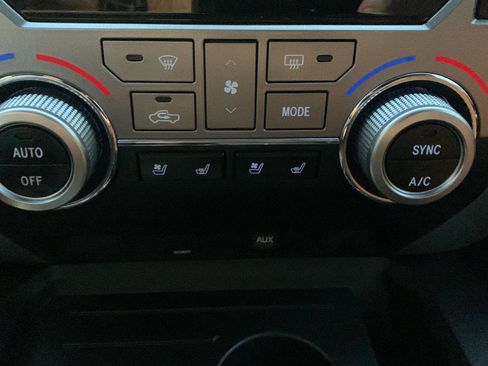 Used 2014 Toyota Tundra Platinum image 13